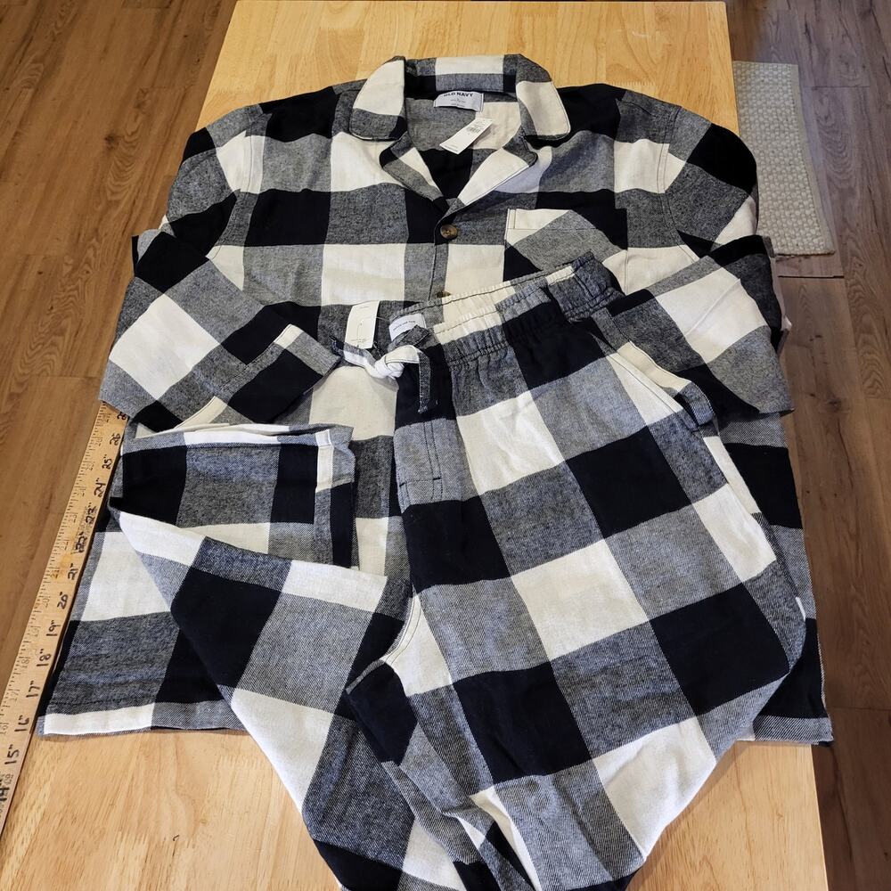NWT Old Navy Black & White Buffalo Check Flannel Pajama Set Large